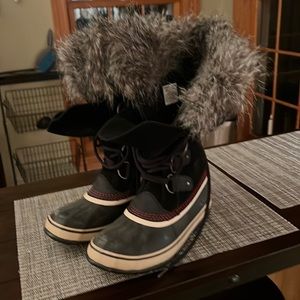 Sorel Winter Boots-womens